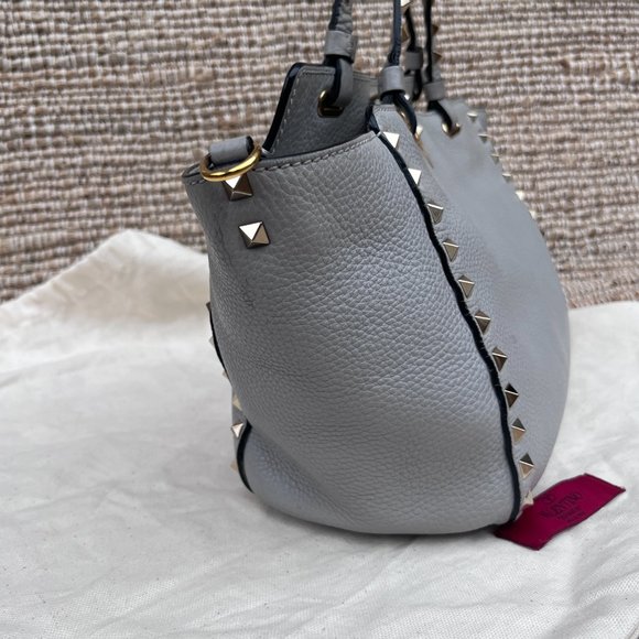 Valentino Rockstud Grainy Calfskin Bag - Gray - Picture 8 of 13